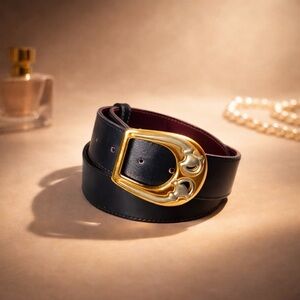 Gucci Black Belt with Gold Buckle